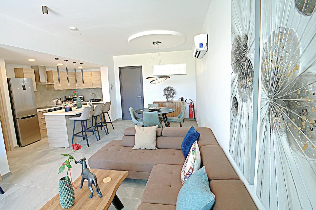 Golden Tree Apartment Paralimni Zewnętrze zdjęcie