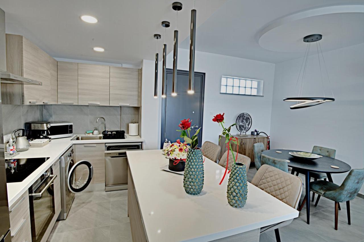Golden Tree Apartment Paralimni Zewnętrze zdjęcie