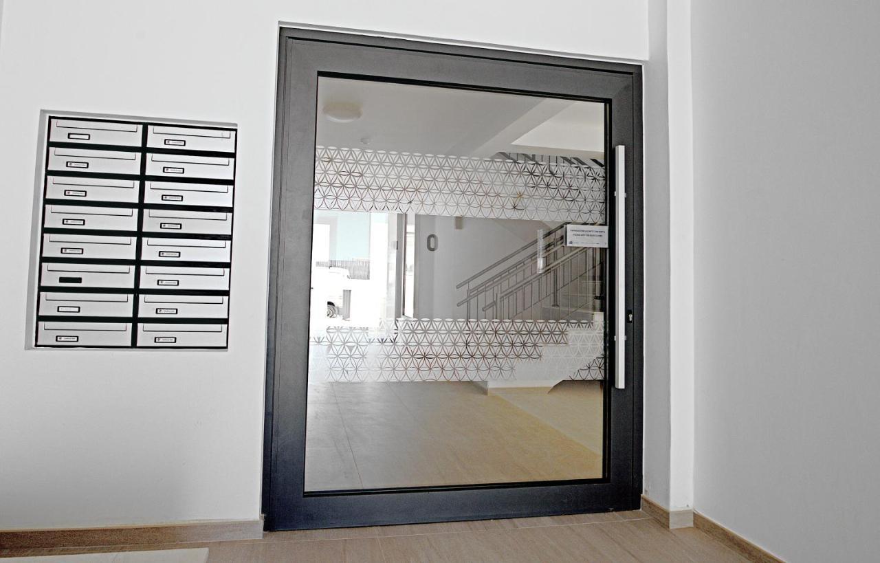Golden Tree Apartment Paralimni Zewnętrze zdjęcie