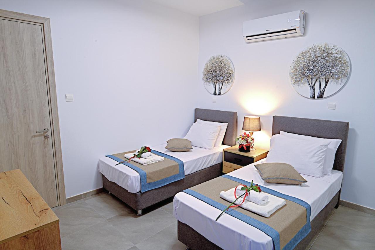 Golden Tree Apartment Paralimni Zewnętrze zdjęcie