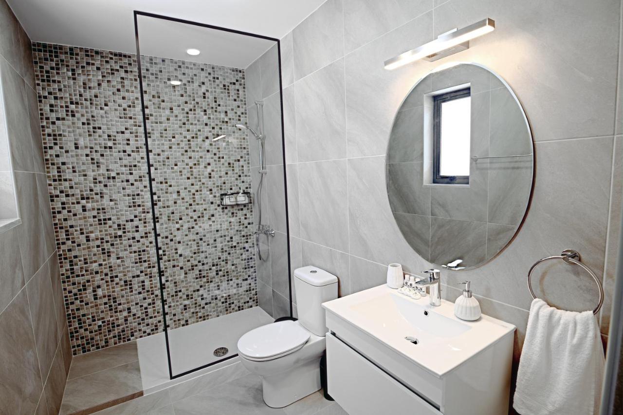 Golden Tree Apartment Paralimni Zewnętrze zdjęcie