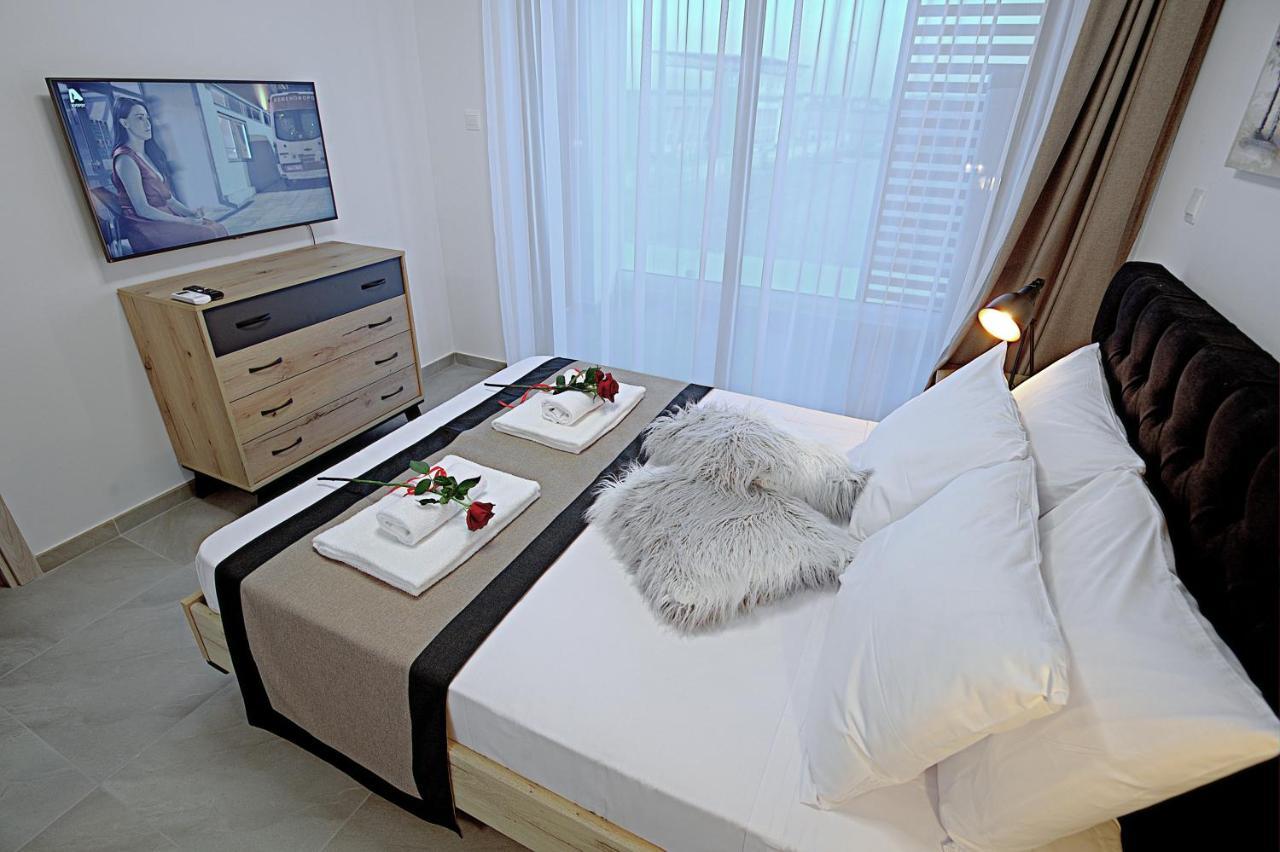 Golden Tree Apartment Paralimni Zewnętrze zdjęcie