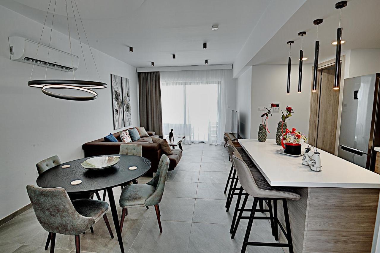 Golden Tree Apartment Paralimni Zewnętrze zdjęcie